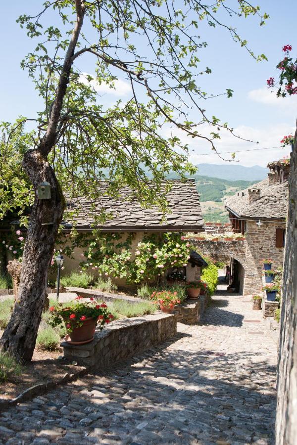 Hostal Borgo Casale Albareto  Exterior foto